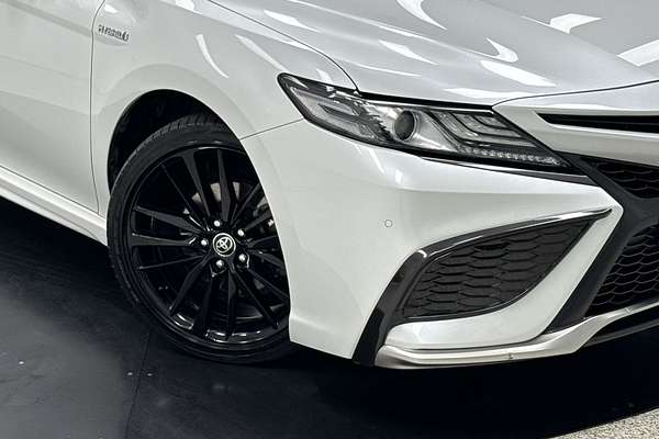 2021 Toyota Camry SX AXVH70R