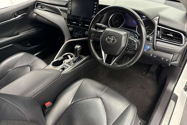 2021 Toyota Camry SX AXVH70R