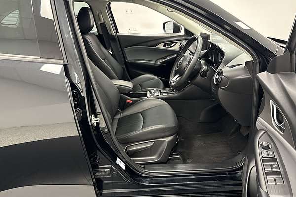 2022 Mazda CX-3 sTouring DK