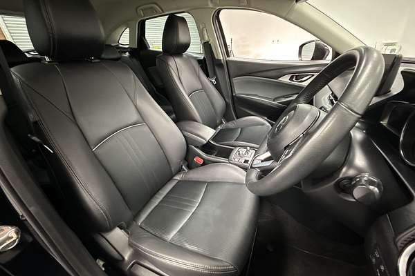 2022 Mazda CX-3 sTouring DK