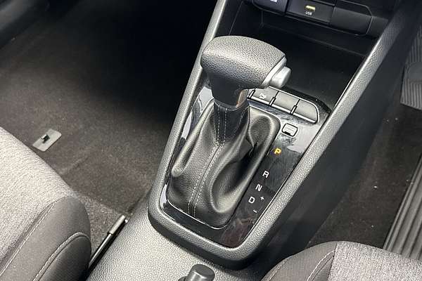 2022 Kia Stonic S YB