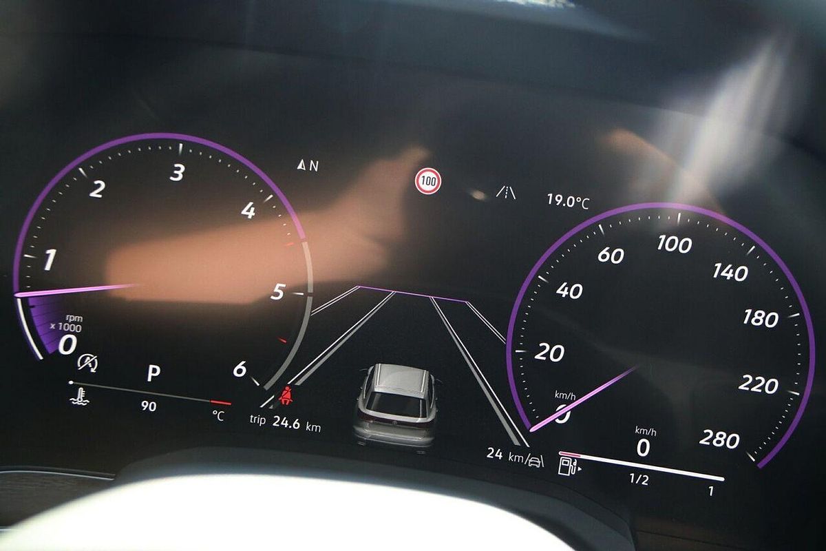 2023 Volkswagen Touareg 210TDI Elegance RC