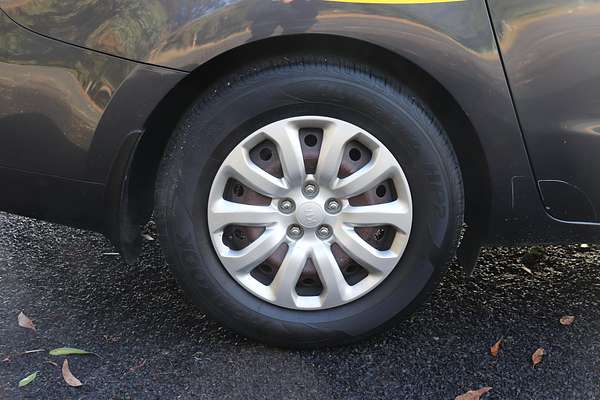2016 Kia Carnival S YP
