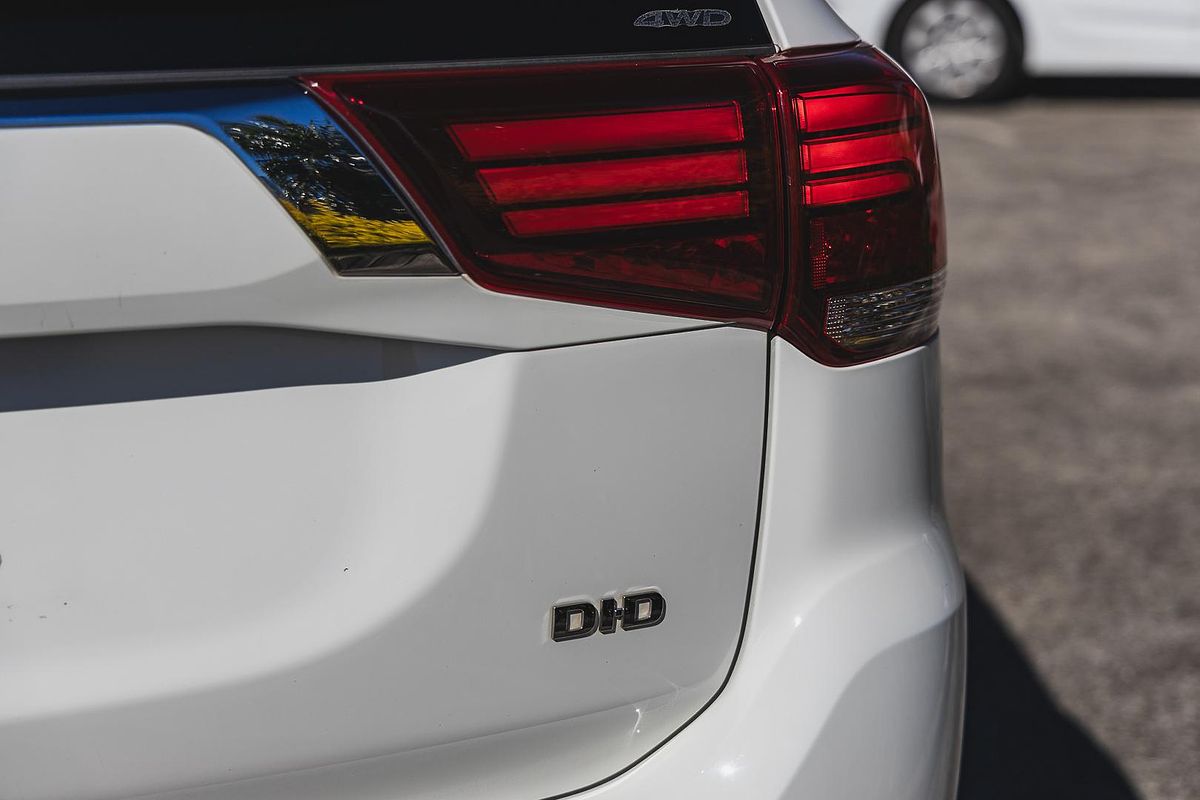 2017 Mitsubishi Outlander LS Safety Pack ZK