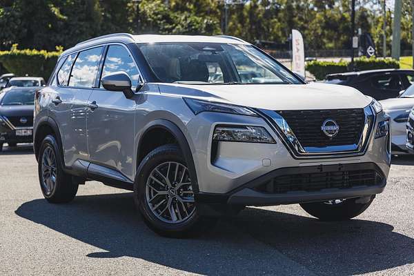 2024 Nissan X-TRAIL ST T33