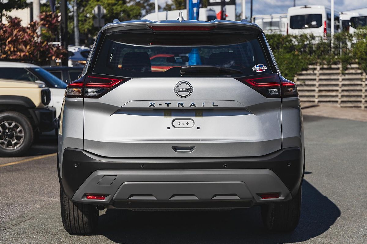 2024 Nissan X-TRAIL ST T33