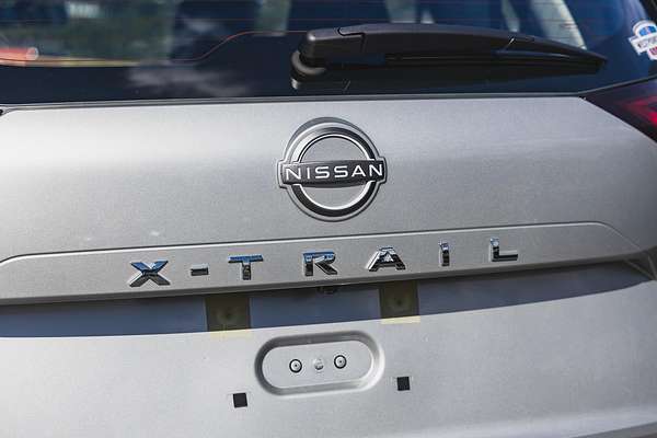 2024 Nissan X-TRAIL ST T33