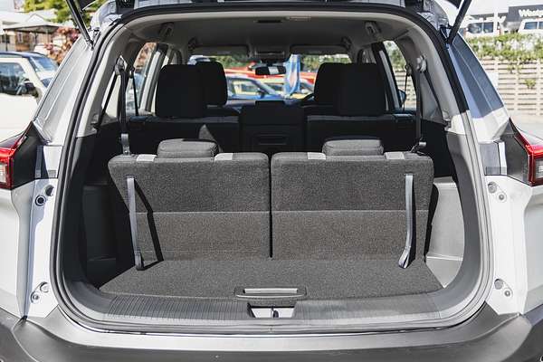 2024 Nissan X-TRAIL ST T33