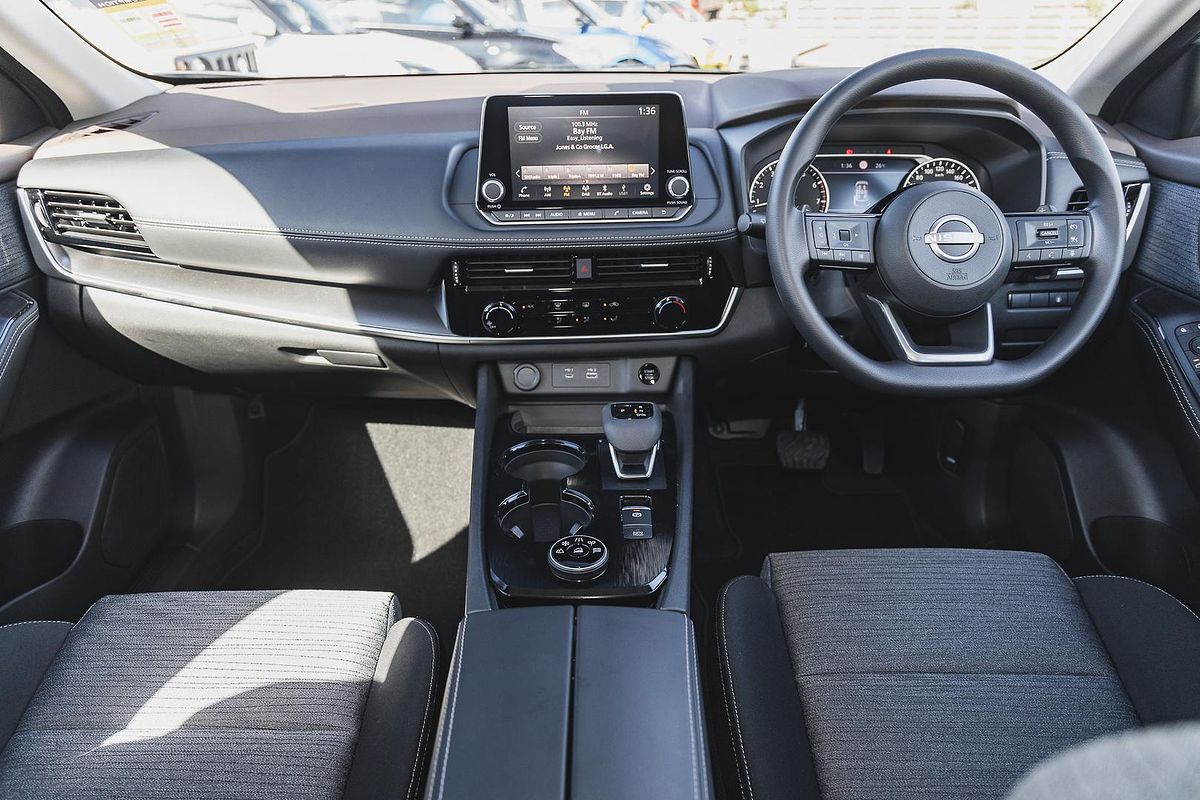 2024 Nissan X-TRAIL ST T33