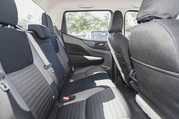 2024 Nissan Navara SL D23 4X4