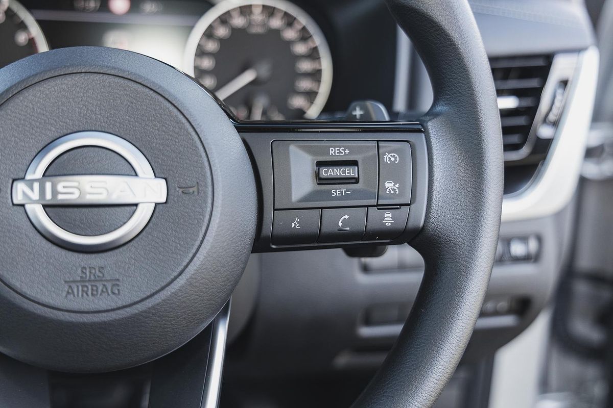 2024 Nissan X-TRAIL ST T33