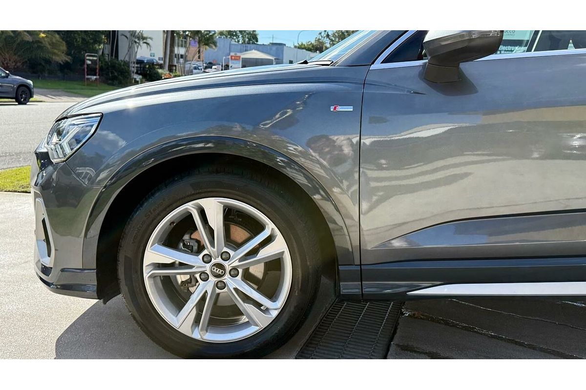2023 Audi Q3 35 TFSI S line F3