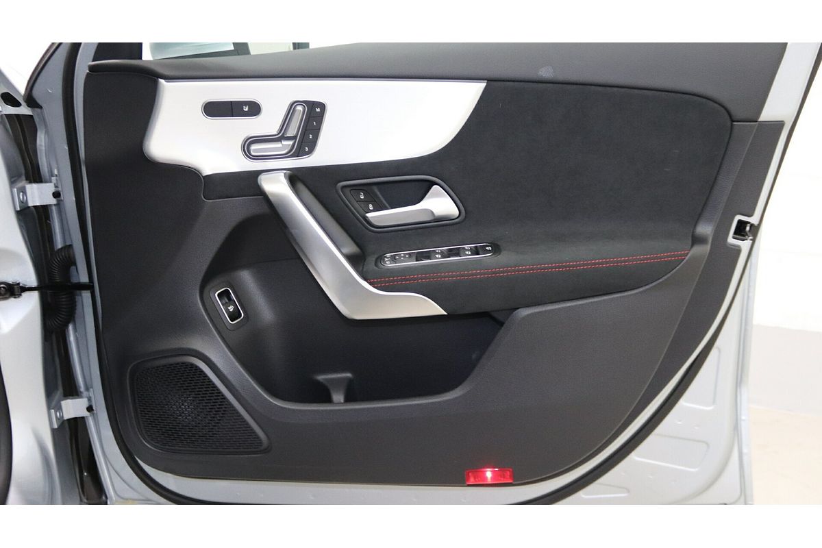 2024 Mercedes-Benz A-Class A200 V177