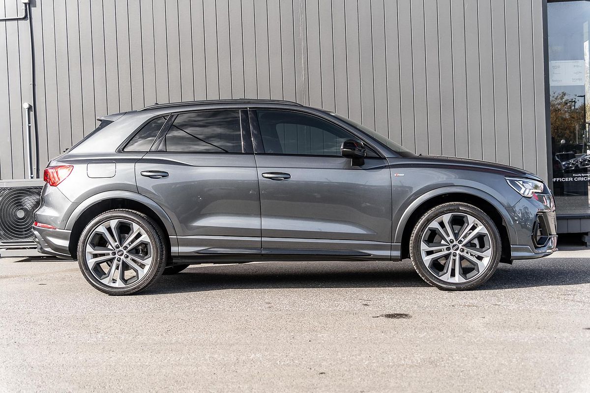 2021 Audi Q3 40 TFSI S line F3