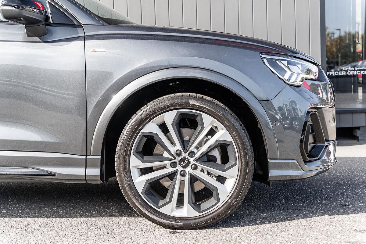 2021 Audi Q3 40 TFSI S line F3