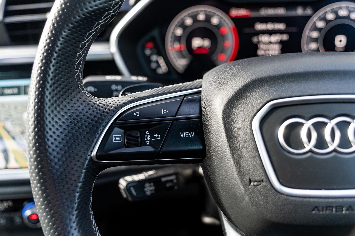 2021 Audi Q3 40 TFSI S line F3