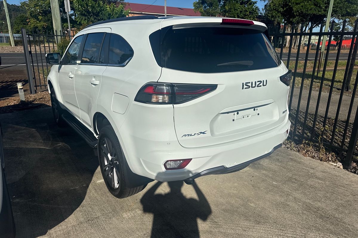 2024 Isuzu MU-X LS-T
