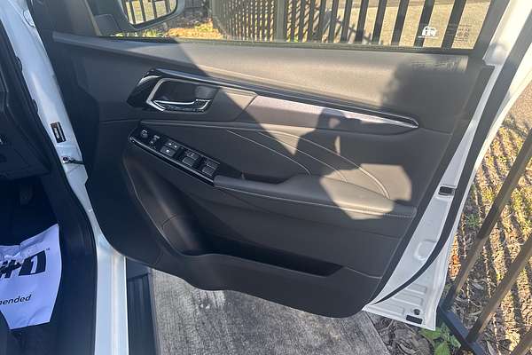 2024 Isuzu MU-X LS-T