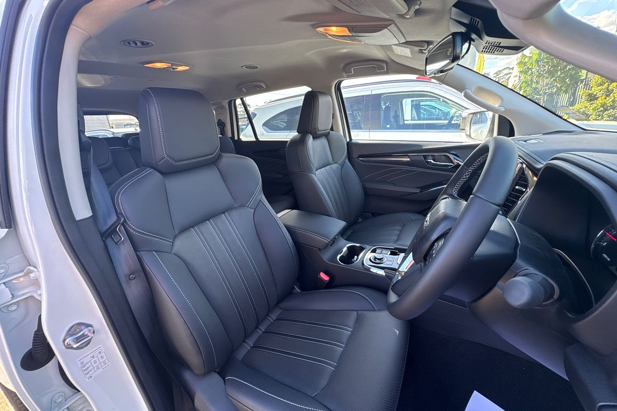 2024 Isuzu MU-X LS-T