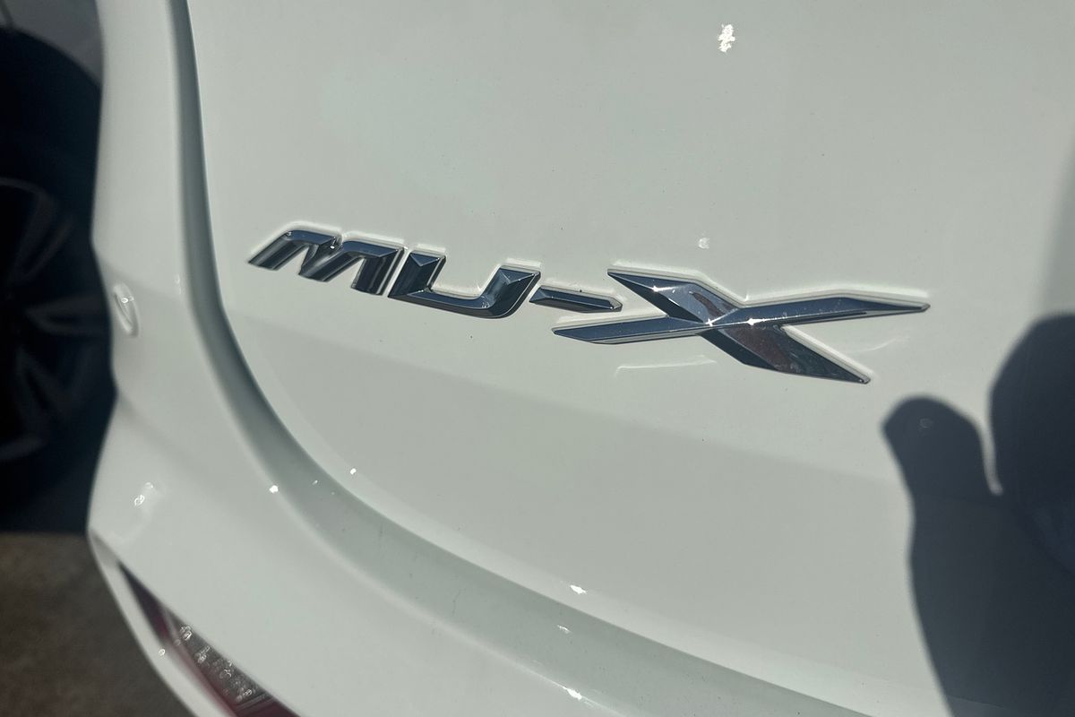 2024 Isuzu MU-X LS-T