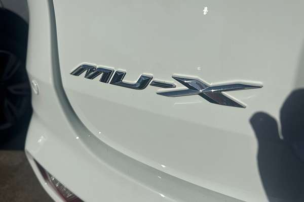 2024 Isuzu MU-X LS-T