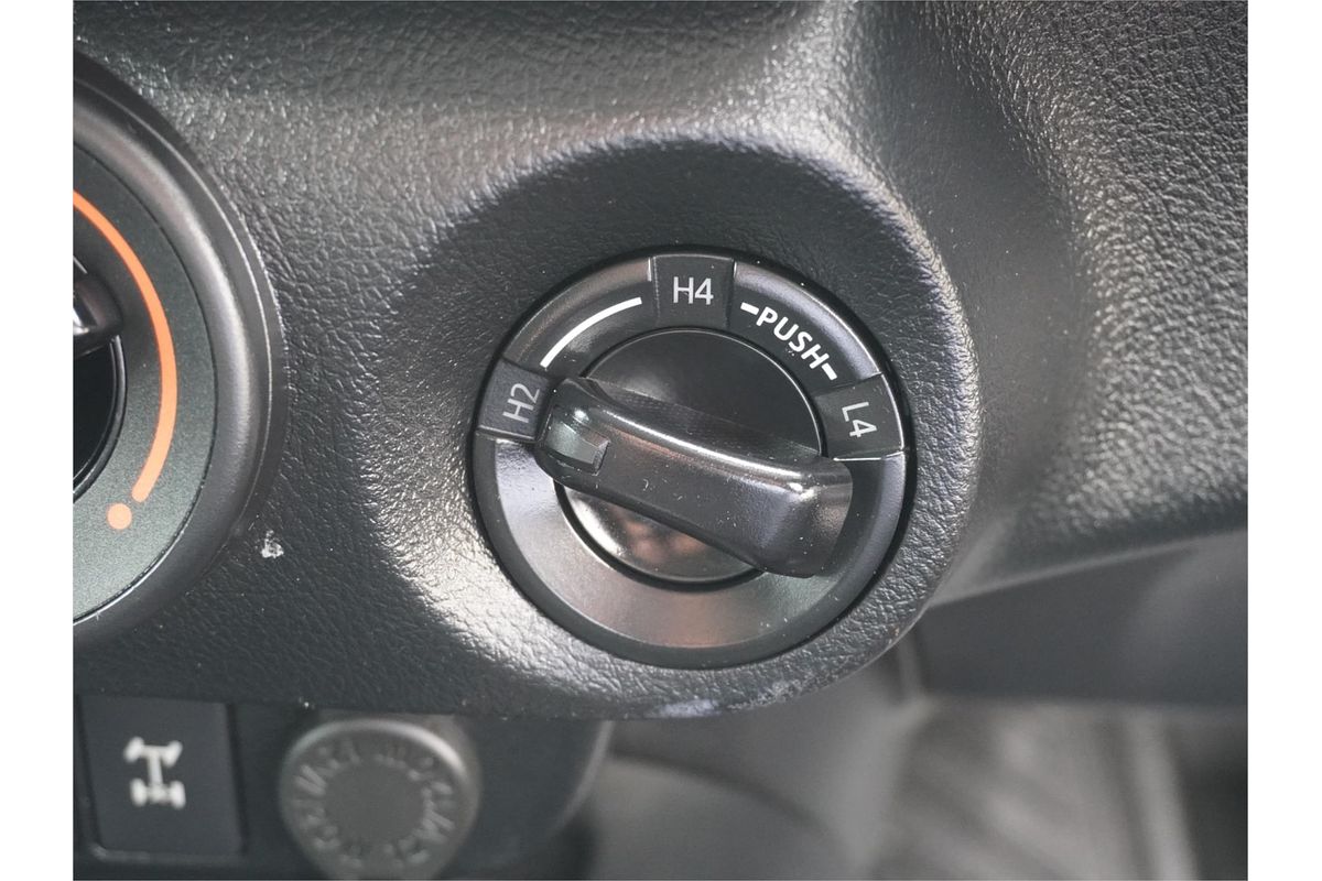 2019 Toyota Hilux SR GUN126R 4X4