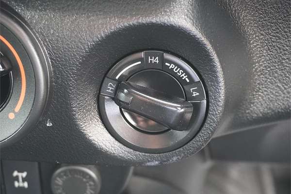 2019 Toyota Hilux SR GUN126R 4X4