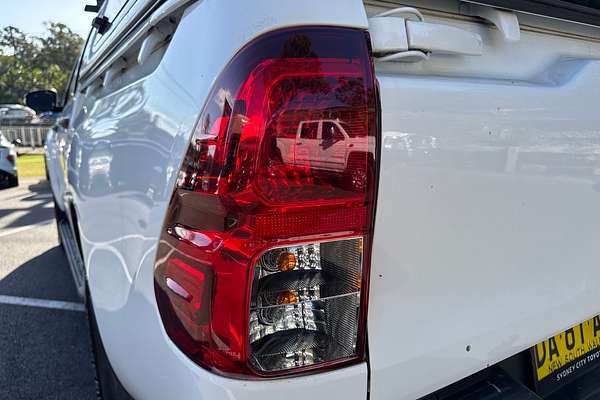 2020 Toyota Hilux SR GUN126R 4X4