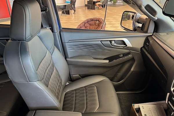 2025 Isuzu D-MAX LS-U+ 4X4