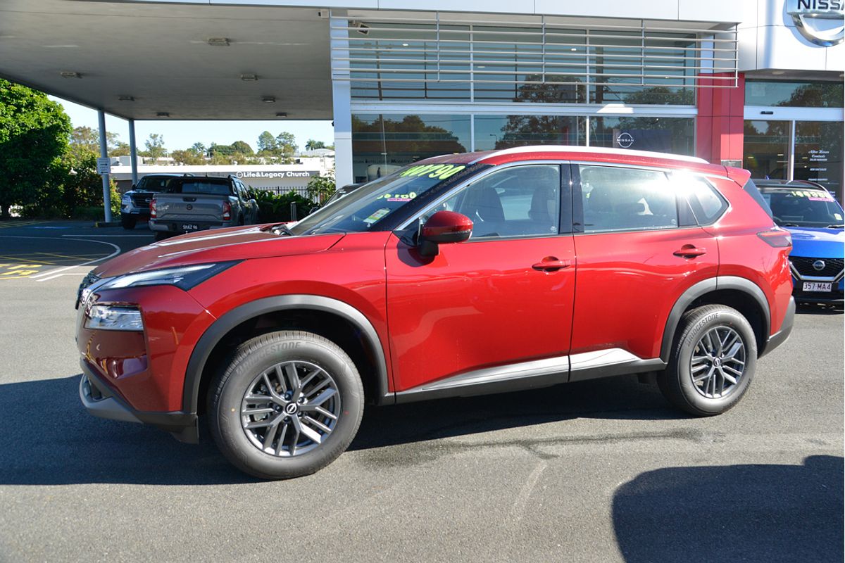 2024 Nissan X-TRAIL ST T33
