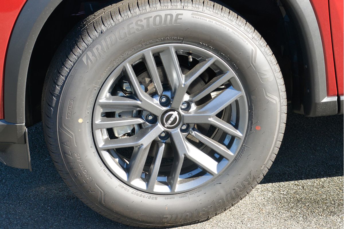 2024 Nissan X-TRAIL ST T33