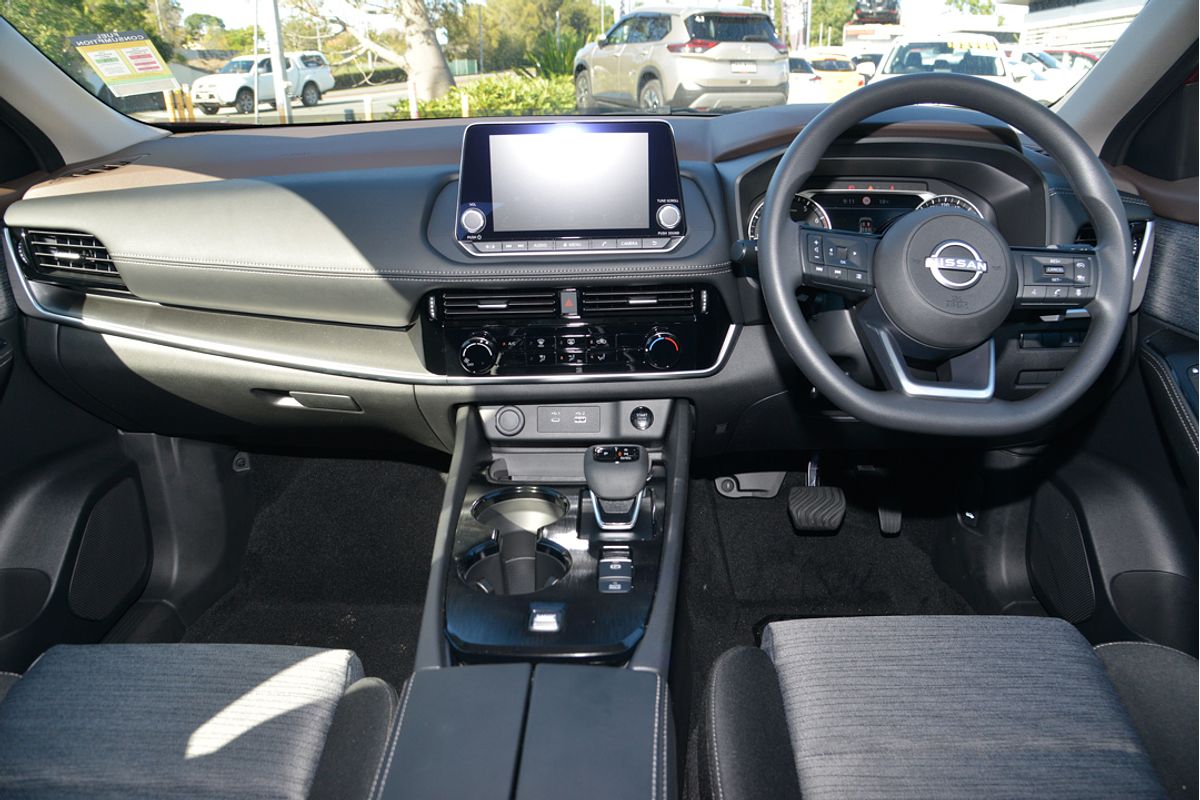 2024 Nissan X-TRAIL ST T33
