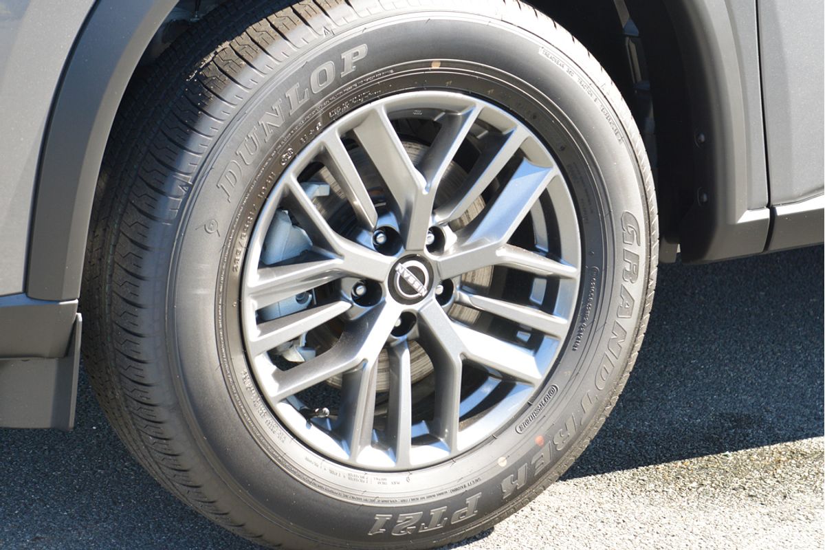 2025 Nissan X-TRAIL ST T33