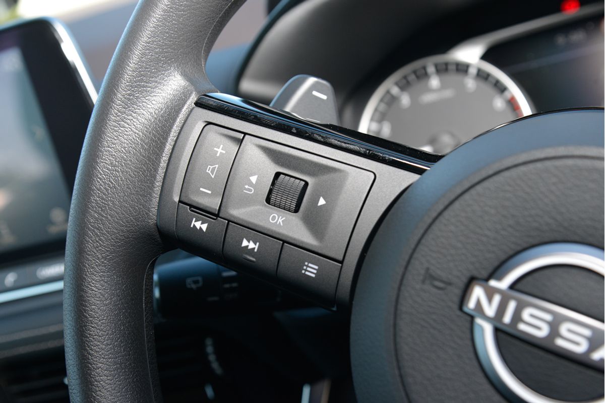 2025 Nissan X-TRAIL ST T33