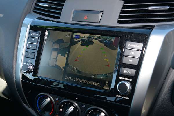 2025 Nissan Navara ST D23 4X4