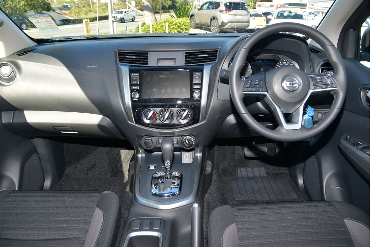 2025 Nissan Navara ST D23 4X4