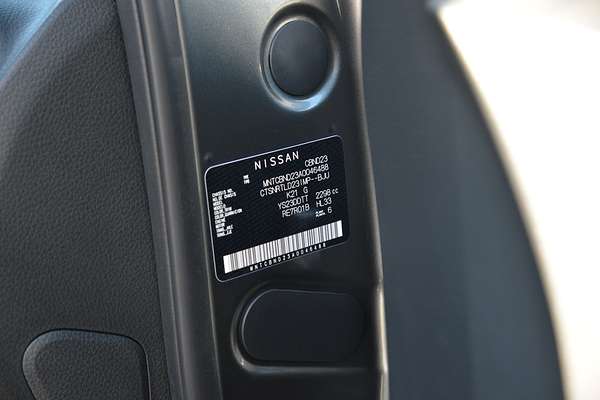 2025 Nissan Navara ST D23 4X4