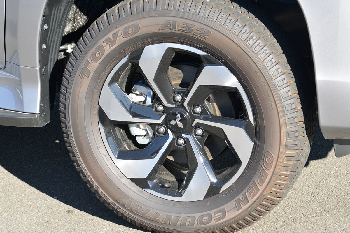 2024 Mitsubishi Pajero Sport Exceed QG