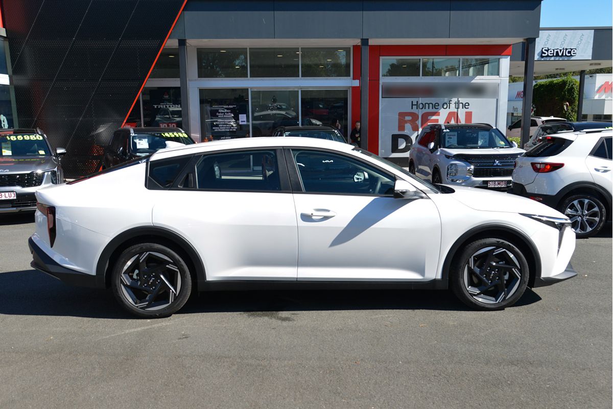2025 Kia K4 Sport CL4m