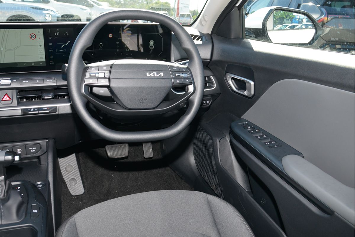 2025 Kia K4 Sport CL4m
