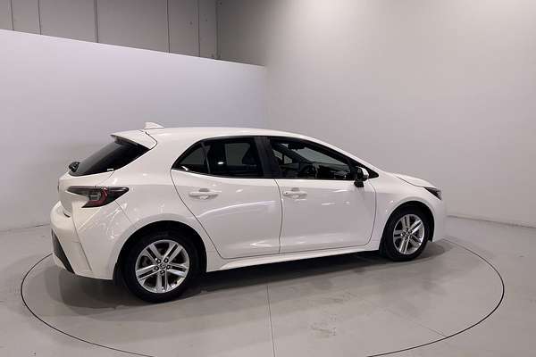2018 Toyota Corolla Ascent Sport MZEA12R