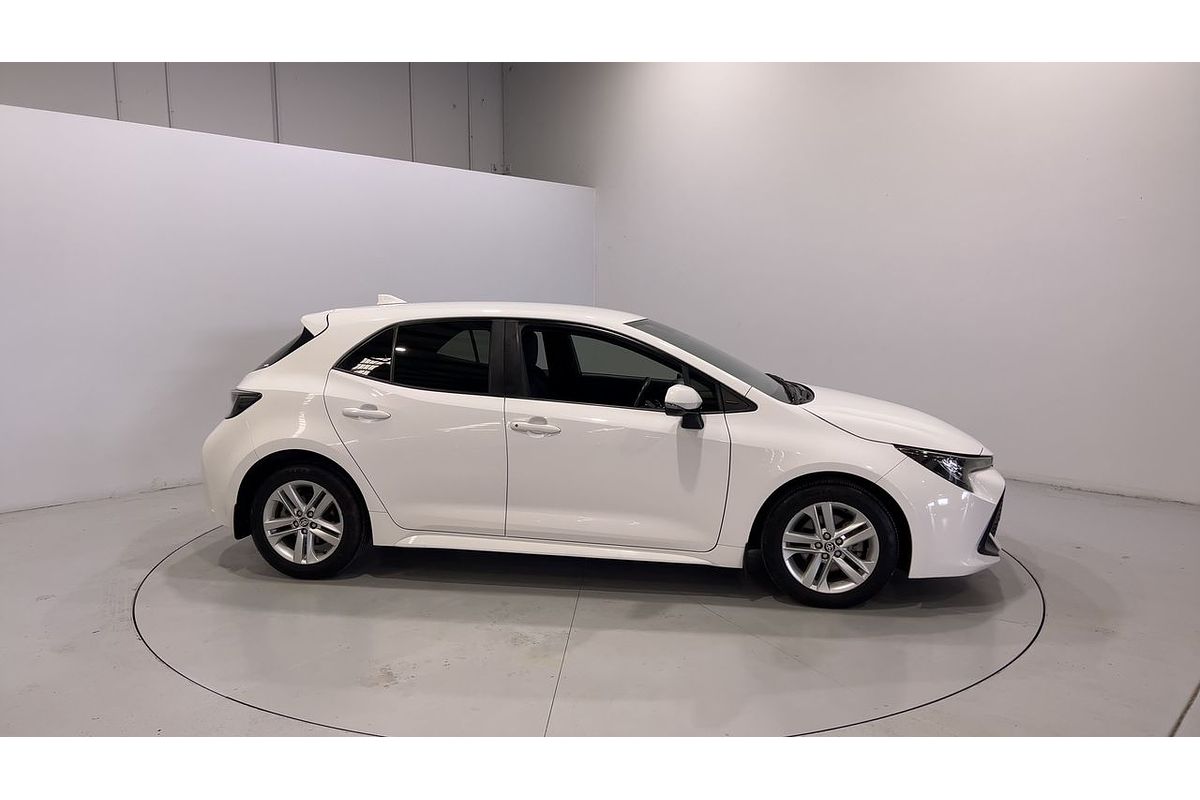 2018 Toyota Corolla Ascent Sport MZEA12R