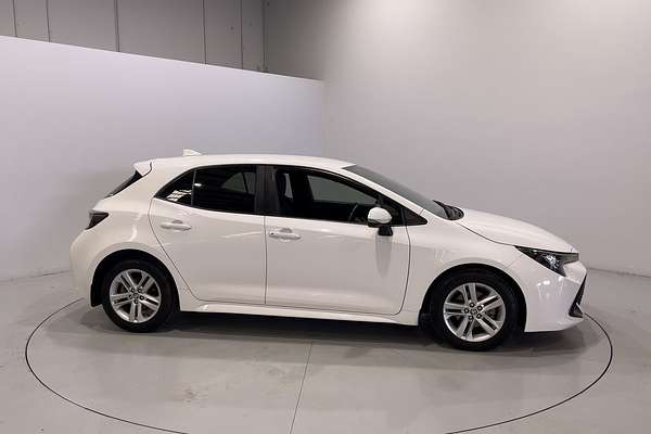 2018 Toyota Corolla Ascent Sport MZEA12R