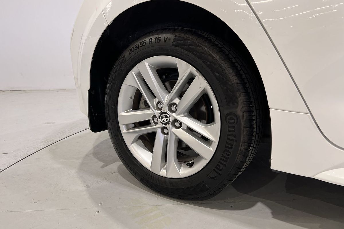 2018 Toyota Corolla Ascent Sport MZEA12R