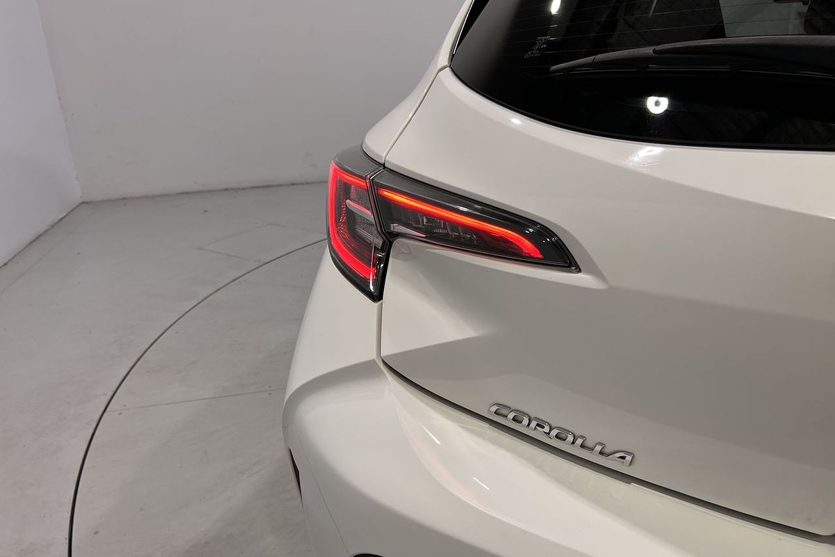 2018 Toyota Corolla Ascent Sport MZEA12R