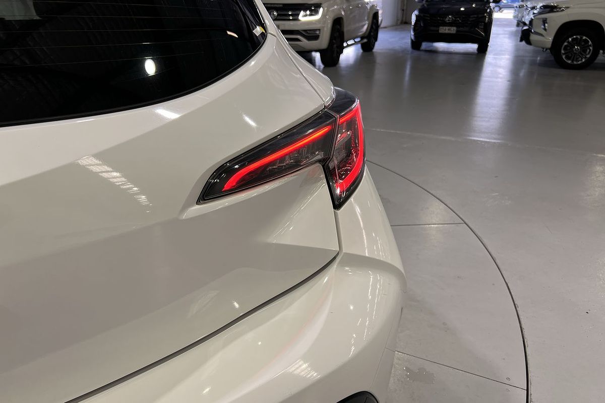 2018 Toyota Corolla Ascent Sport MZEA12R