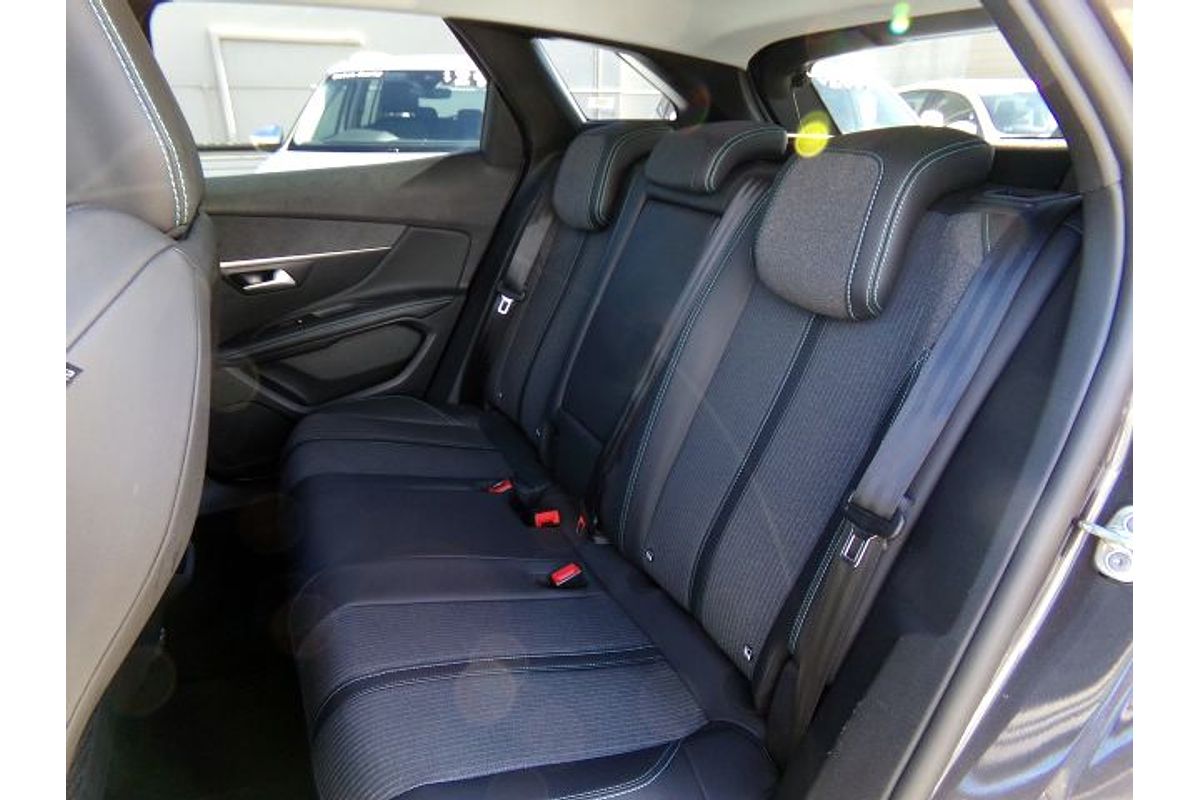 2023 Peugeot 3008 Allure P84