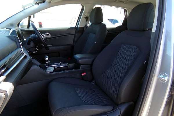 2022 Kia Sportage S NQ5