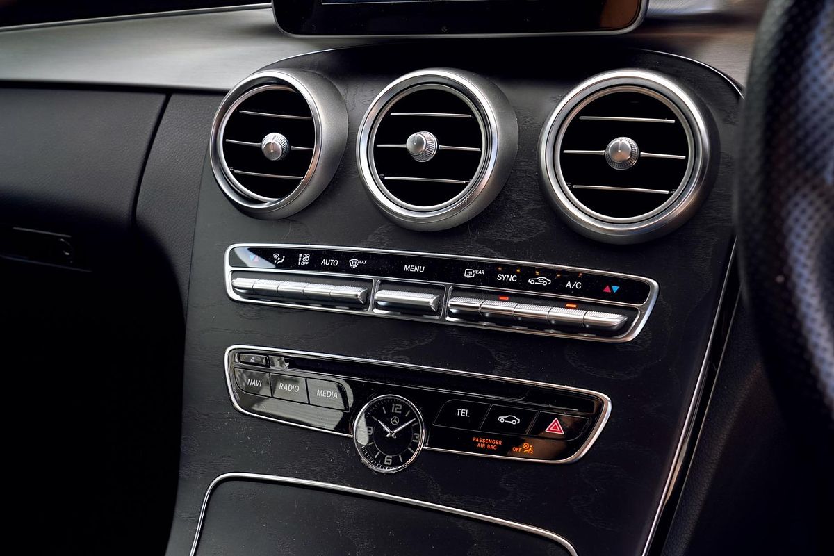 2017 Mercedes-Benz C-Class C200 C205