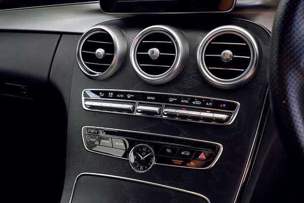 2017 Mercedes-Benz C-Class C200 C205